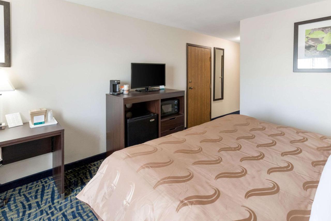 Rochelle Quality Inn מראה חיצוני תמונה