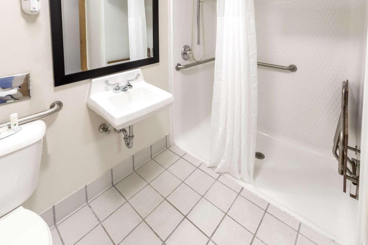 Rochelle Quality Inn מראה חיצוני תמונה