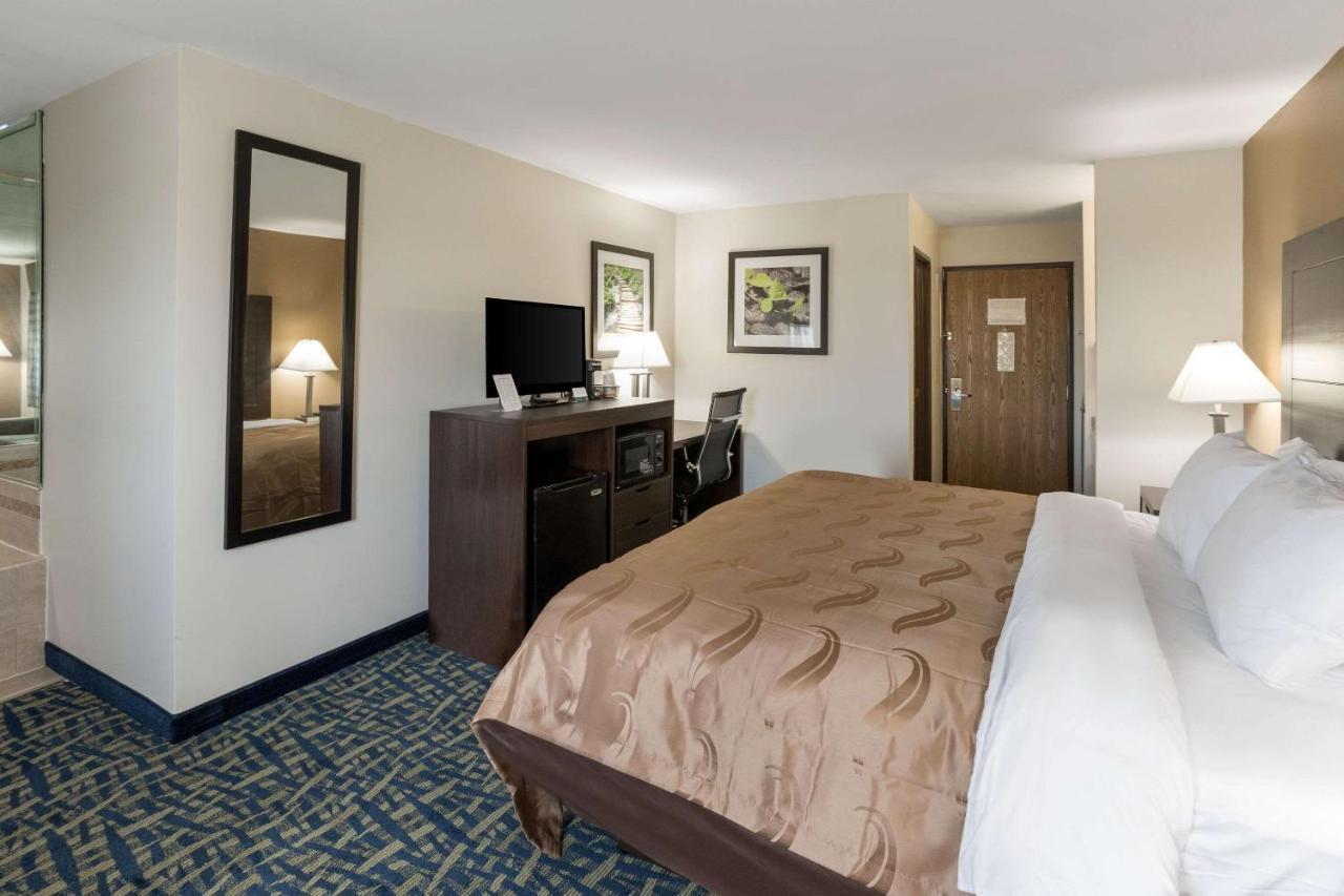 Rochelle Quality Inn מראה חיצוני תמונה