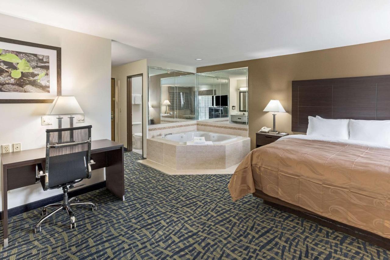 Rochelle Quality Inn מראה חיצוני תמונה